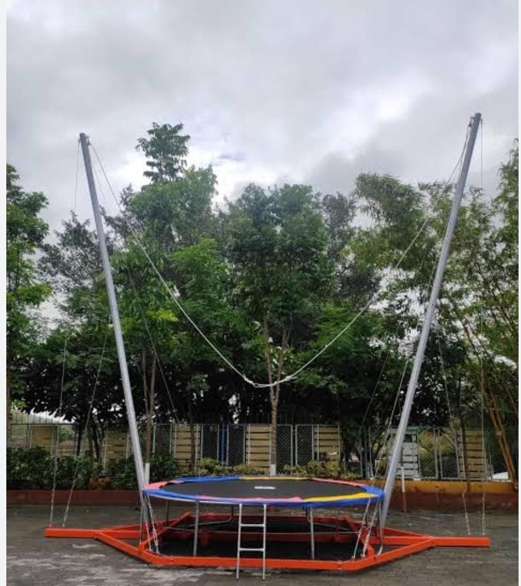 Bungee Jumping Trampoline